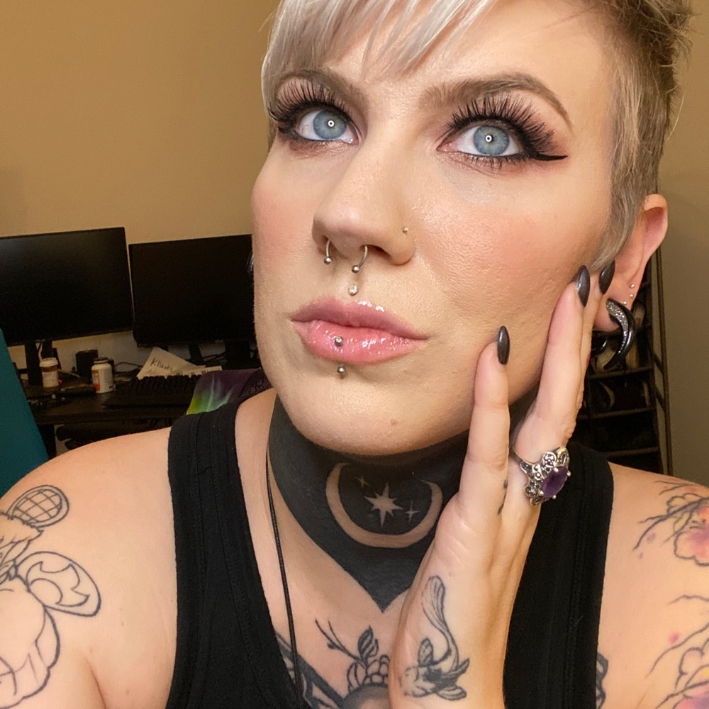 Meet your Posher, Erica